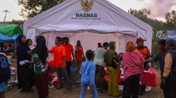 Baznas Distribusikan 1.900 Porsi Makanan untuk Korban Gempa NTT